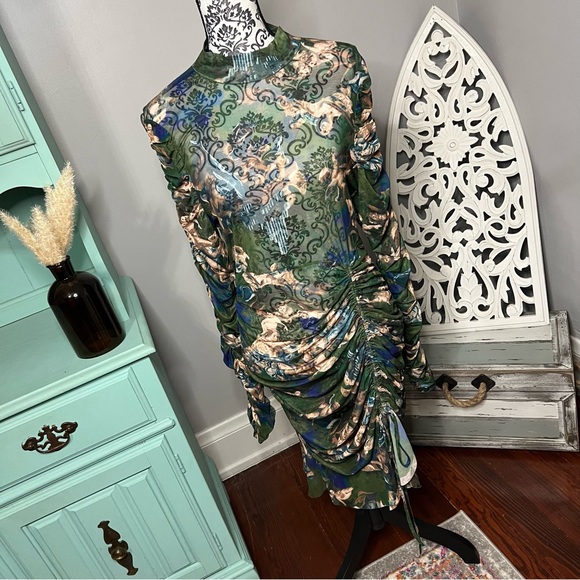 Fashion Nova Angelic Moments Ruched Mini Dress Green Size 1X - Picture 4 of 15